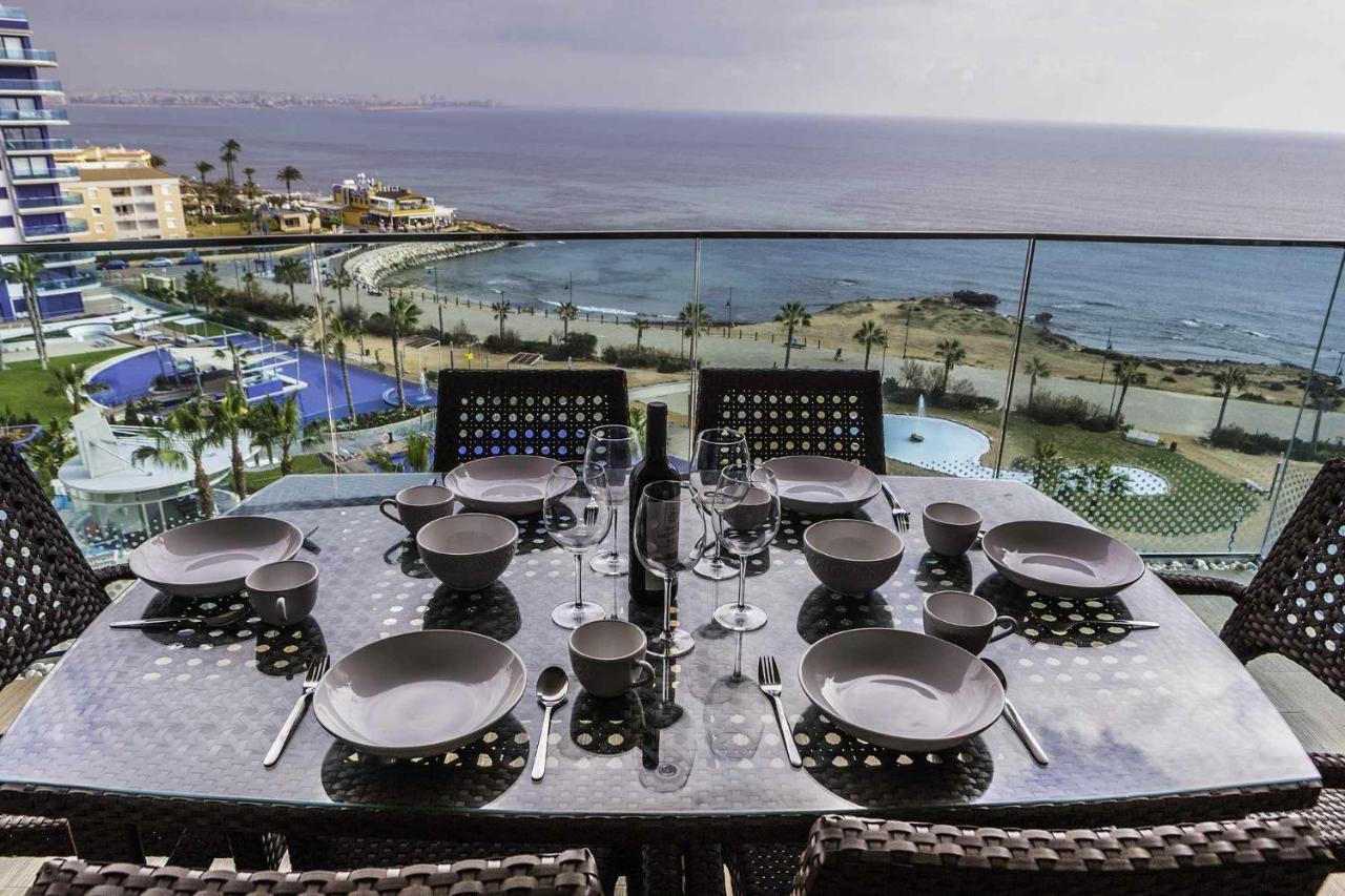 Apartamento Sea Senses Victoria Frente Al Mar Torrevieja Kültér fotó